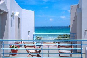 Standard Studio, 1 Bedroom, Smoking | Terrace/patio