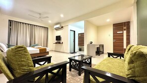 Executive Room | Premium bedding, blackout drapes, soundproofing, iron/ironing board - Hotel Sadhana Executive (Dapoli)