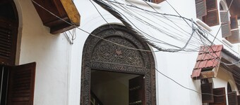 Ten to Ten Stone Town - Hostel