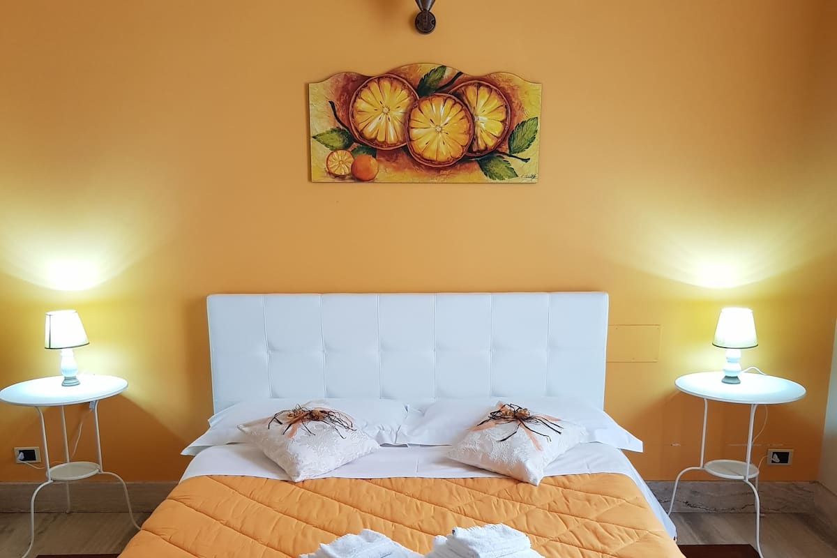 In-room safe, desk, soundproofing, iron/ironing board