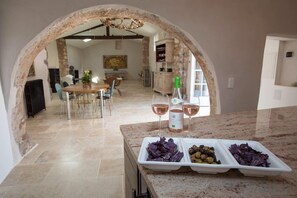 Desayuno continental gratuito y diario