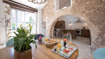 Petit déjeuner continental compris tous les jours
