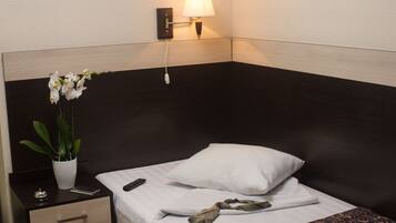 Quarto solteiro standard | 1 quarto, escrivaninha, ferros/tábuas de passar roupa, Wi-Fi de cortesia