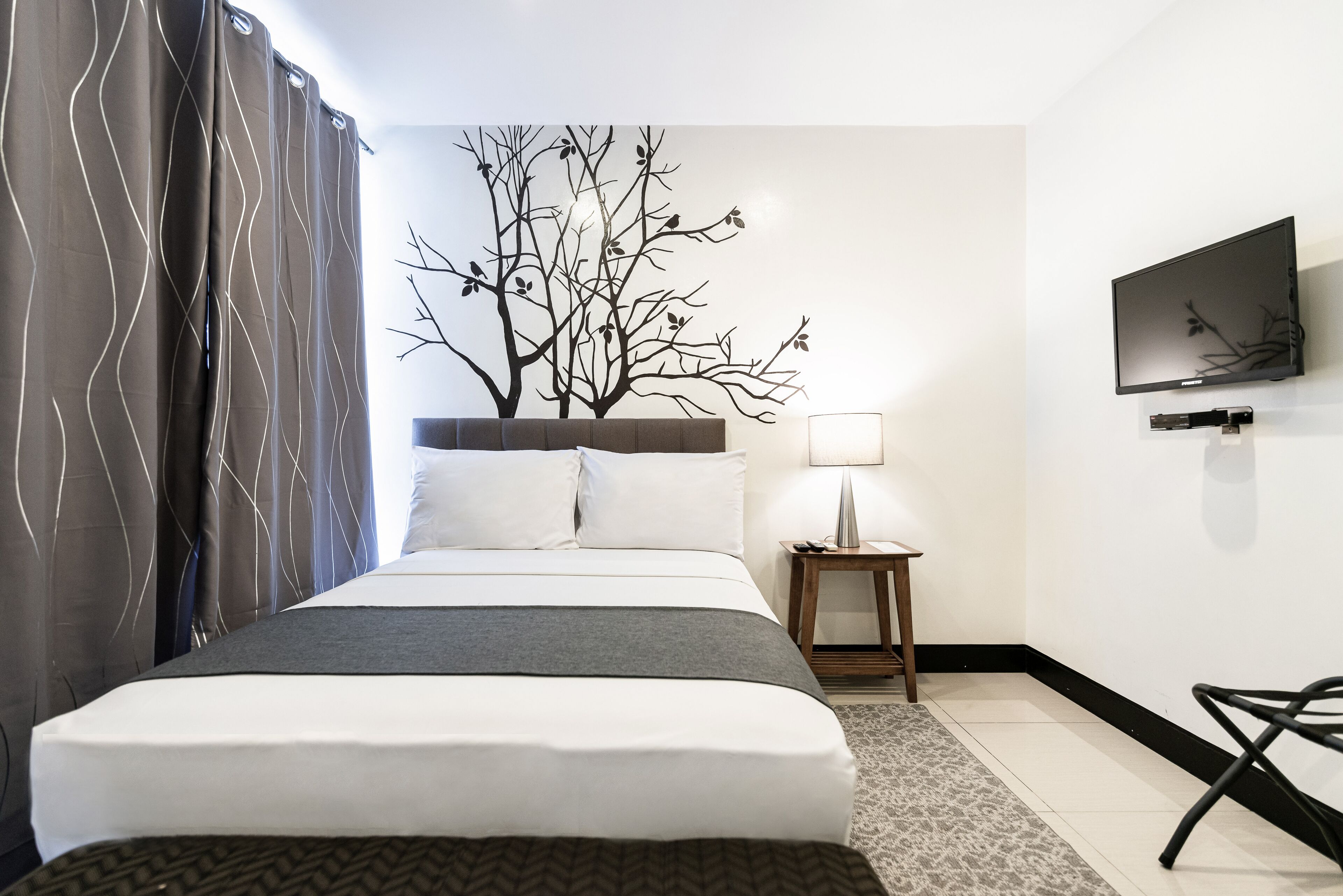 deluxe family studio | 1 bedroom, minibar, in-room safe, desk