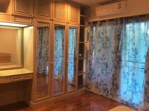 基础联排别墅, 3 间卧室, 厨房, 临海 | 高档床上用品、客房内保险箱、隔音、熨斗/熨衣板