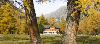 Spinas Gasthaus Val Bever - Hostel