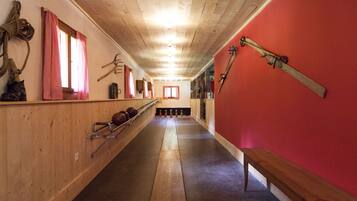 供應晚餐,地區料理