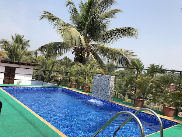 Outdoor pool - Blue Marine Resort (Calangute)