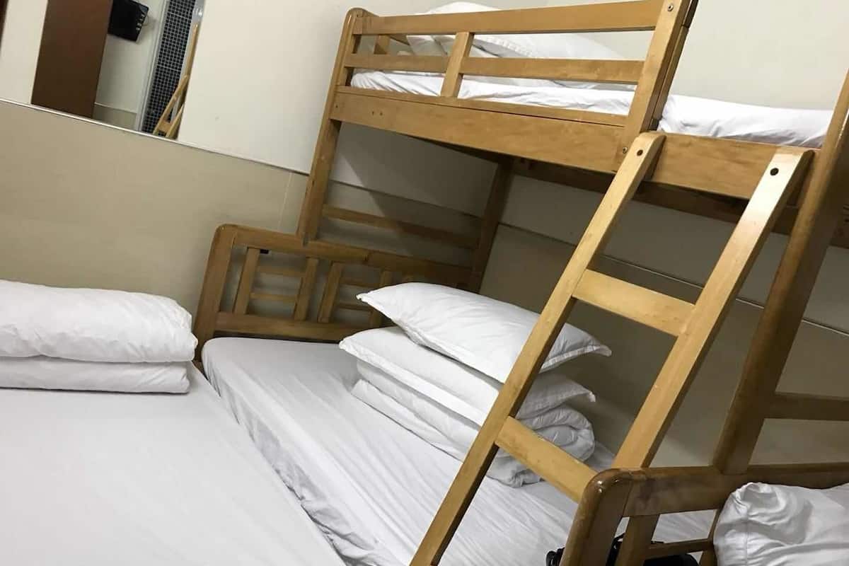 Chambre Familiale (4 person) | Wi-Fi gratuit