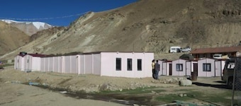 Wander Hut Tsomoriri