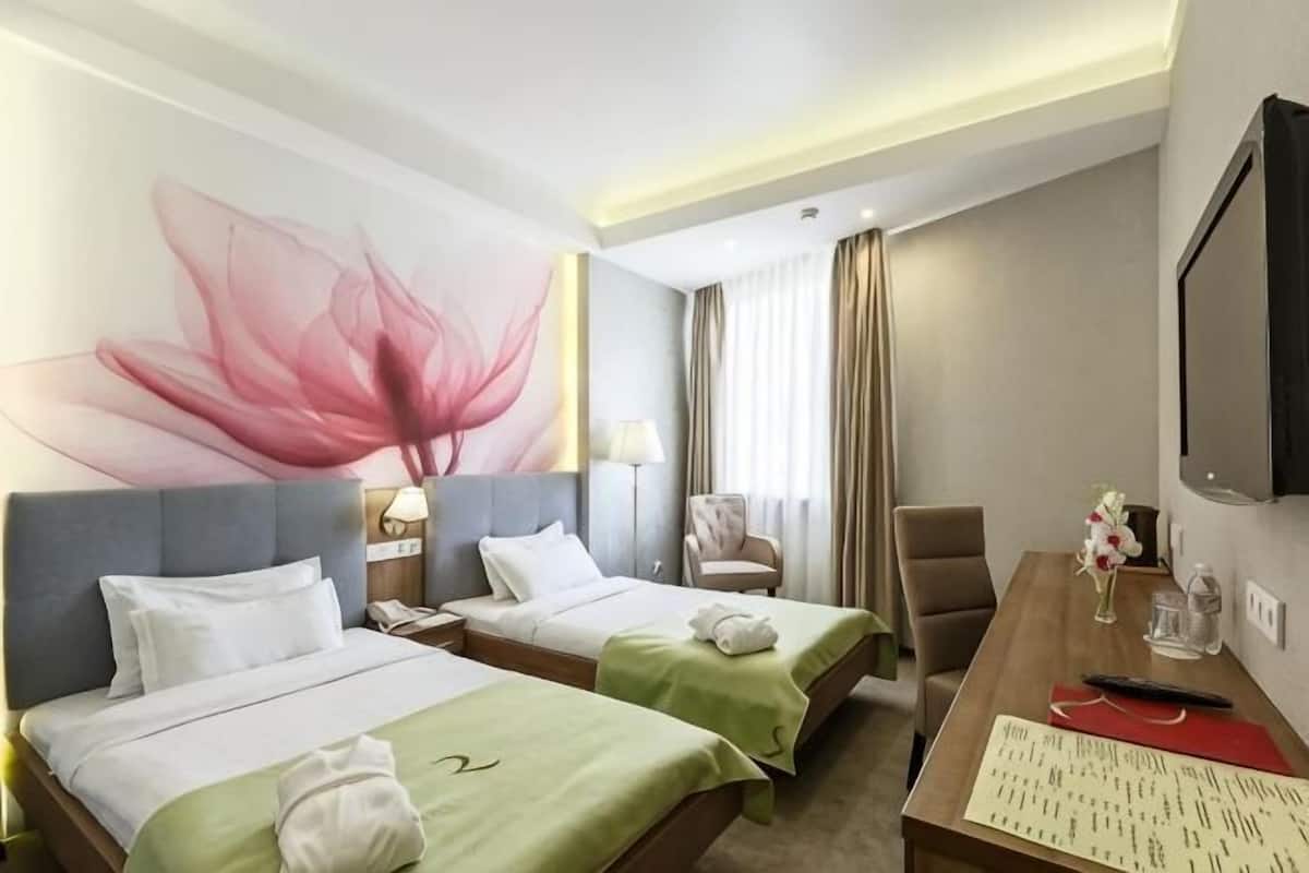 Premium bedding, minibar, in-room safe, desk