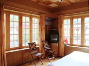 Deluxe-Maisonette, 1 Doppelbett, Raucher | Wohnzimmer