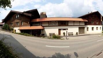 Overnatningsstedets facade