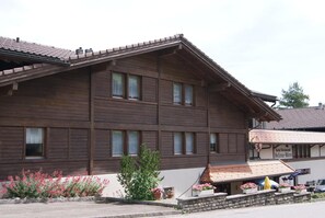 Exterior - Hotel Bellevue Bären (Krattigen)