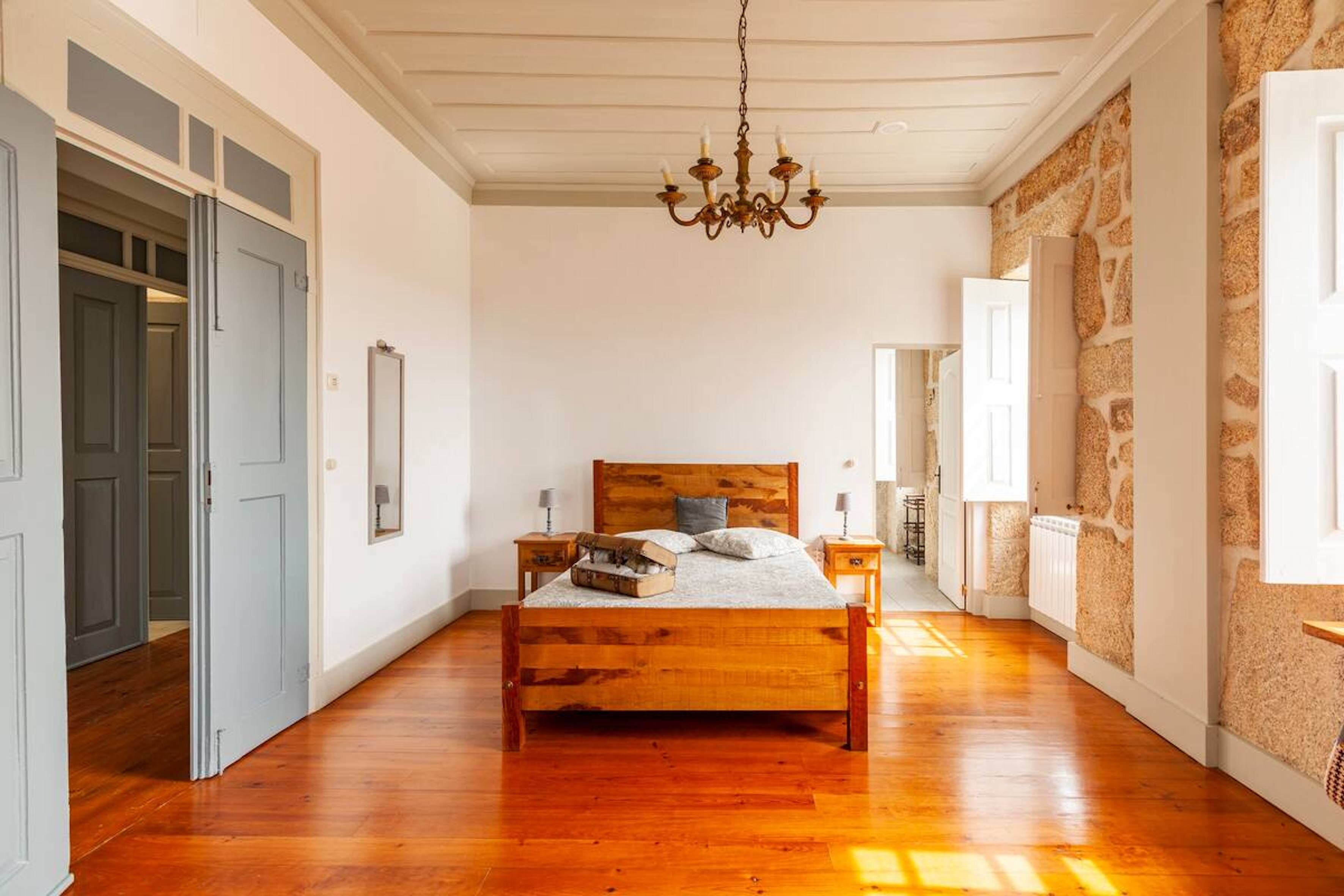 Iron/ironing board, rollaway beds, free WiFi, bed sheets