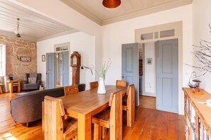 Living area - Casa do Cabeço (Tondela)