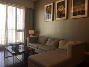 Living area - Checkinn Business Apartment-Poly World (Guangzhou)