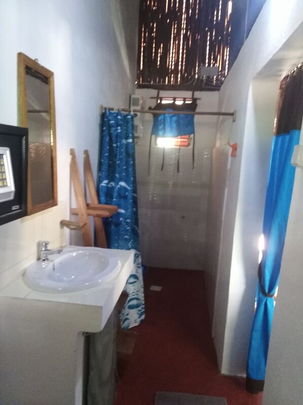 Bathroom - Ilo Village (Nosy Komba)