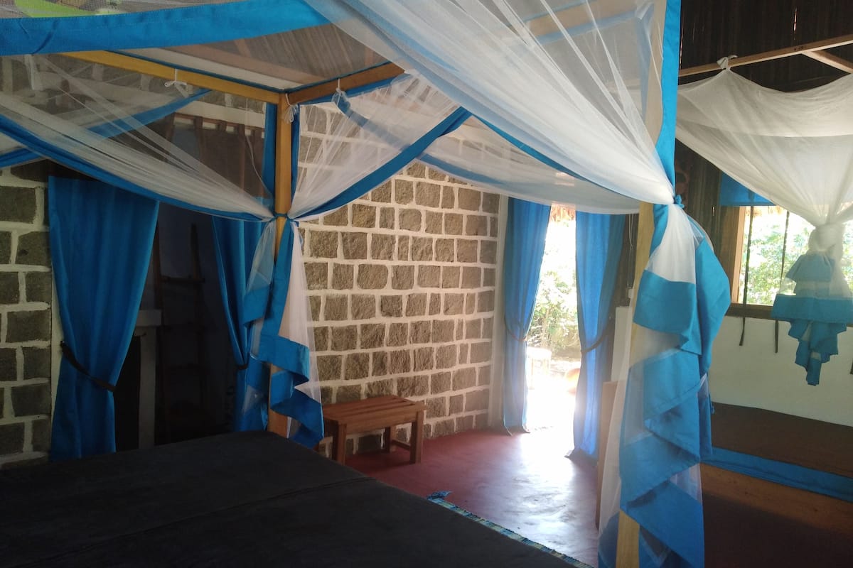 Comfort Bungalow (Faly) | 1 bedroom, Select Comfort beds, in-room safe, desk