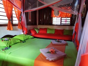 Fan - Ilo Village (Nosy Komba)