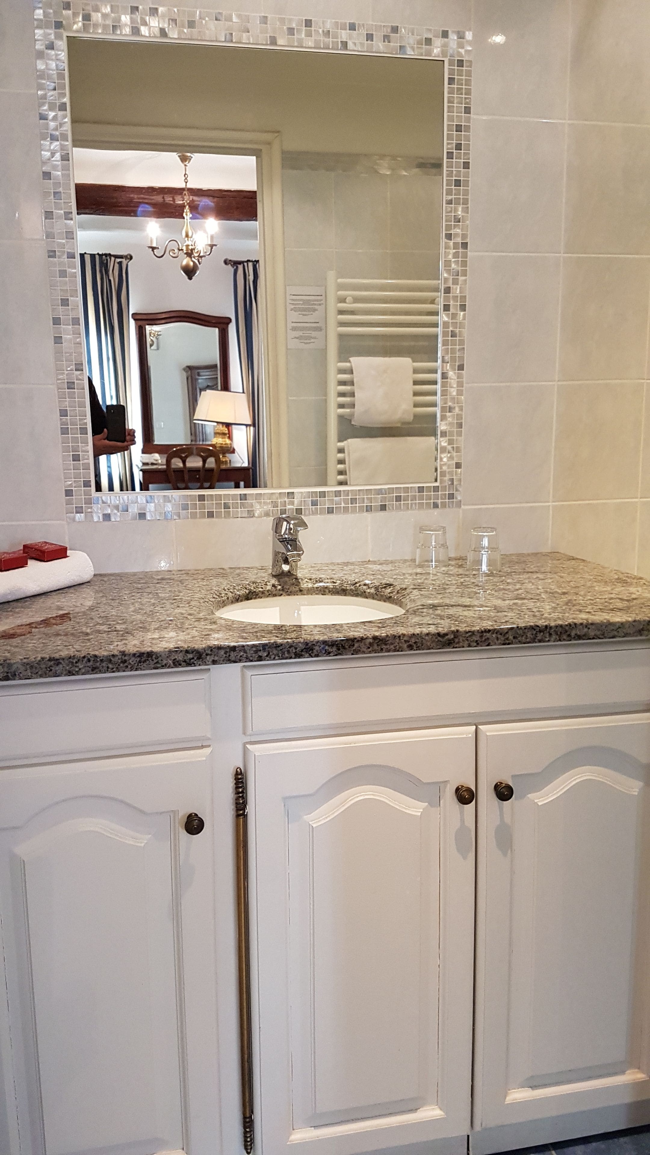 basic double or twin room | bathroom sink