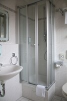 Ducha, cabezal de ducha tipo lluvia, artículos de tocador gratuitos