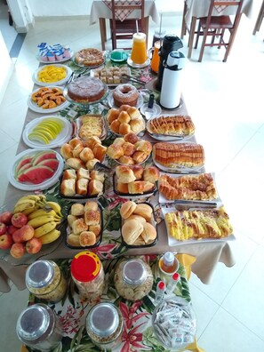 Bao gồm bữa sáng buffet hàng ngày 