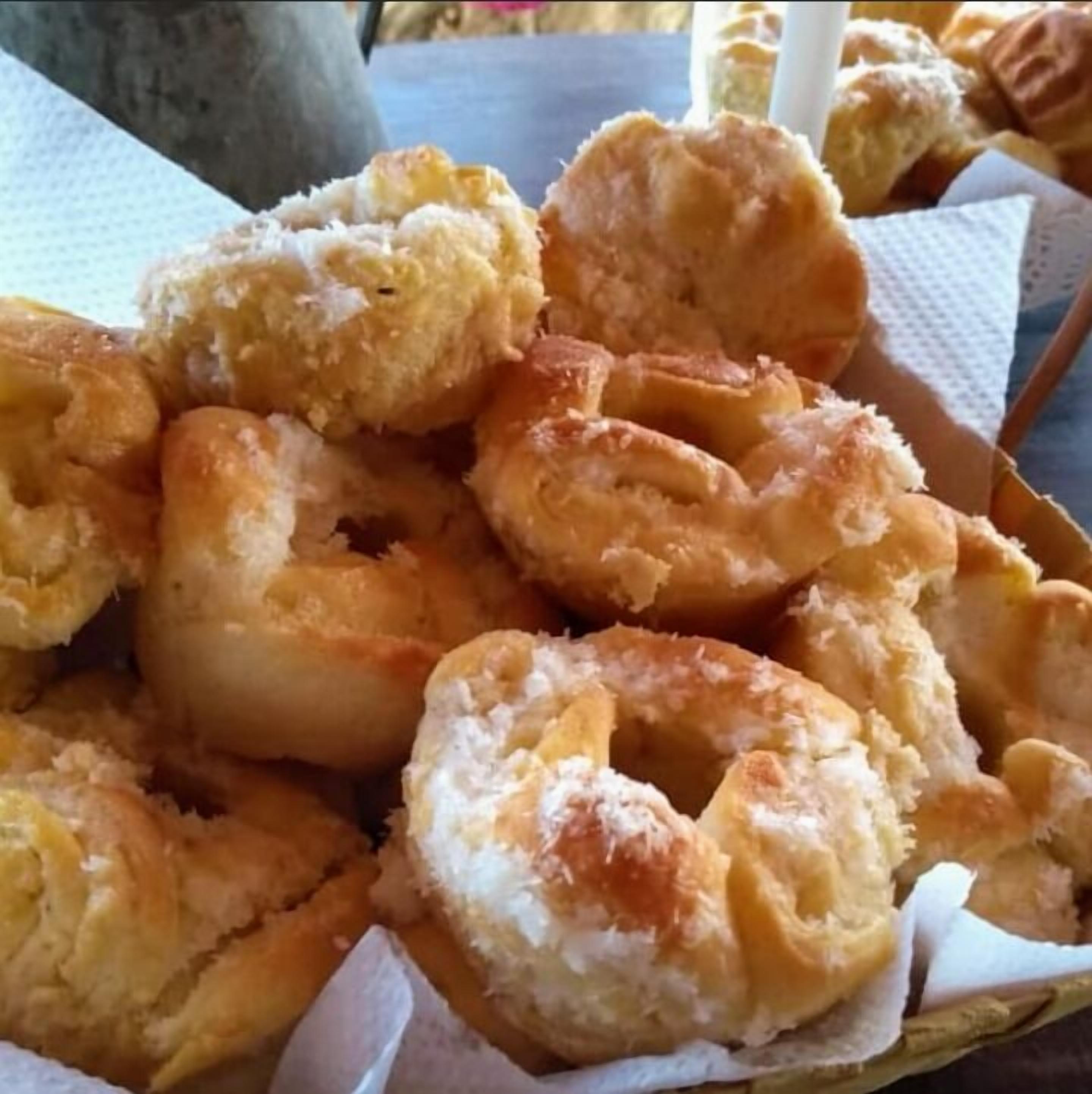 بوفيه فطور مجانًا يوميًا