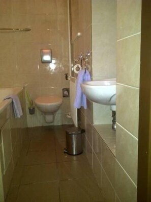 Habitació doble estàndard | Bany | Tovalloles 