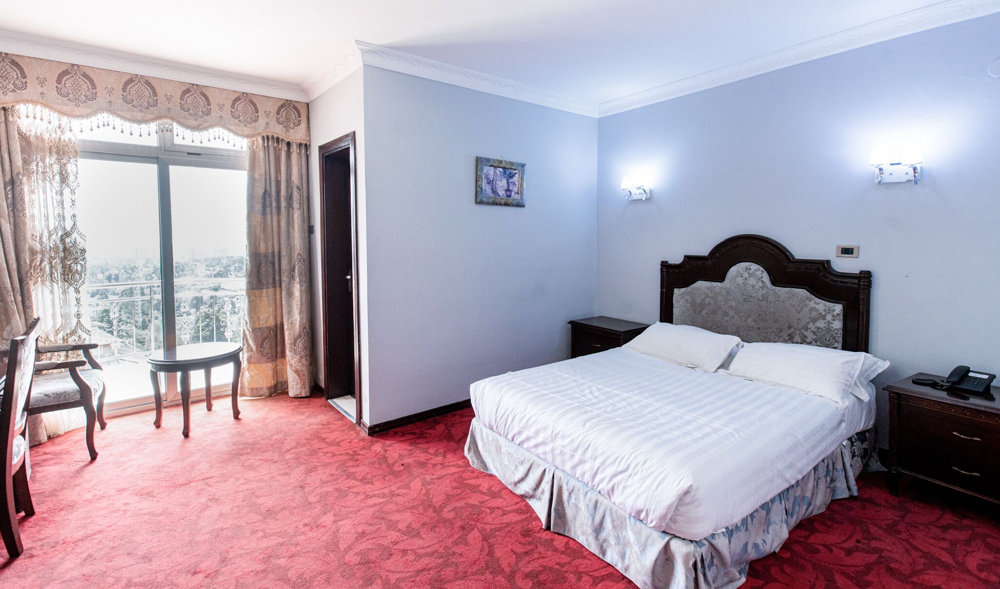 ห้องดีลักซ์ซิงเกิล, เตียงคิงไซส์ 1 เตียง | ผ้าปูที่นอน Frette จากอิตาลี, เครื่องนอนระดับพรีเมียม, ผ้านวมขนเป็ด