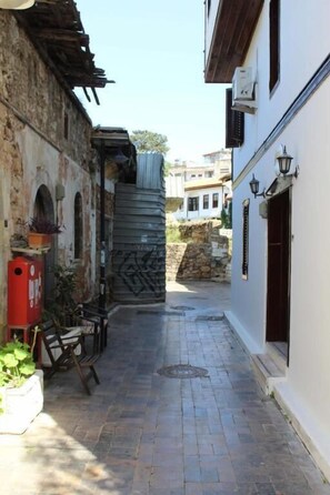 Terrace/patio - White City Pension (Antalya)