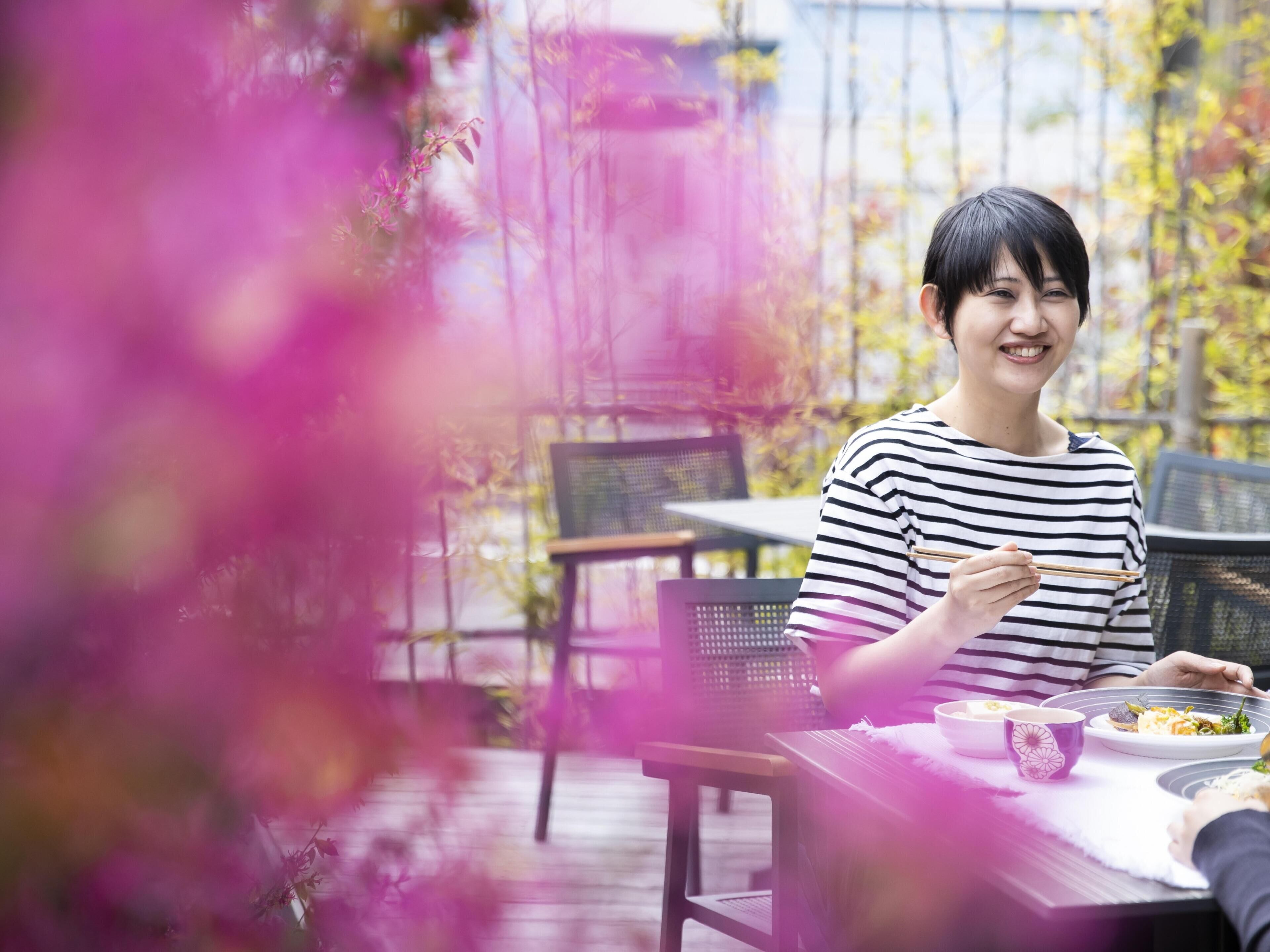 Daily buffet breakfast (JPY 1740 per person)