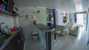 Apartamento | Sala de estar | TV