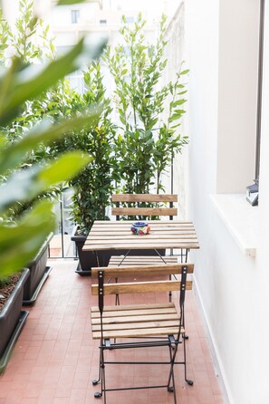 Balcony - 200 Rooms & Terrace (Bari)