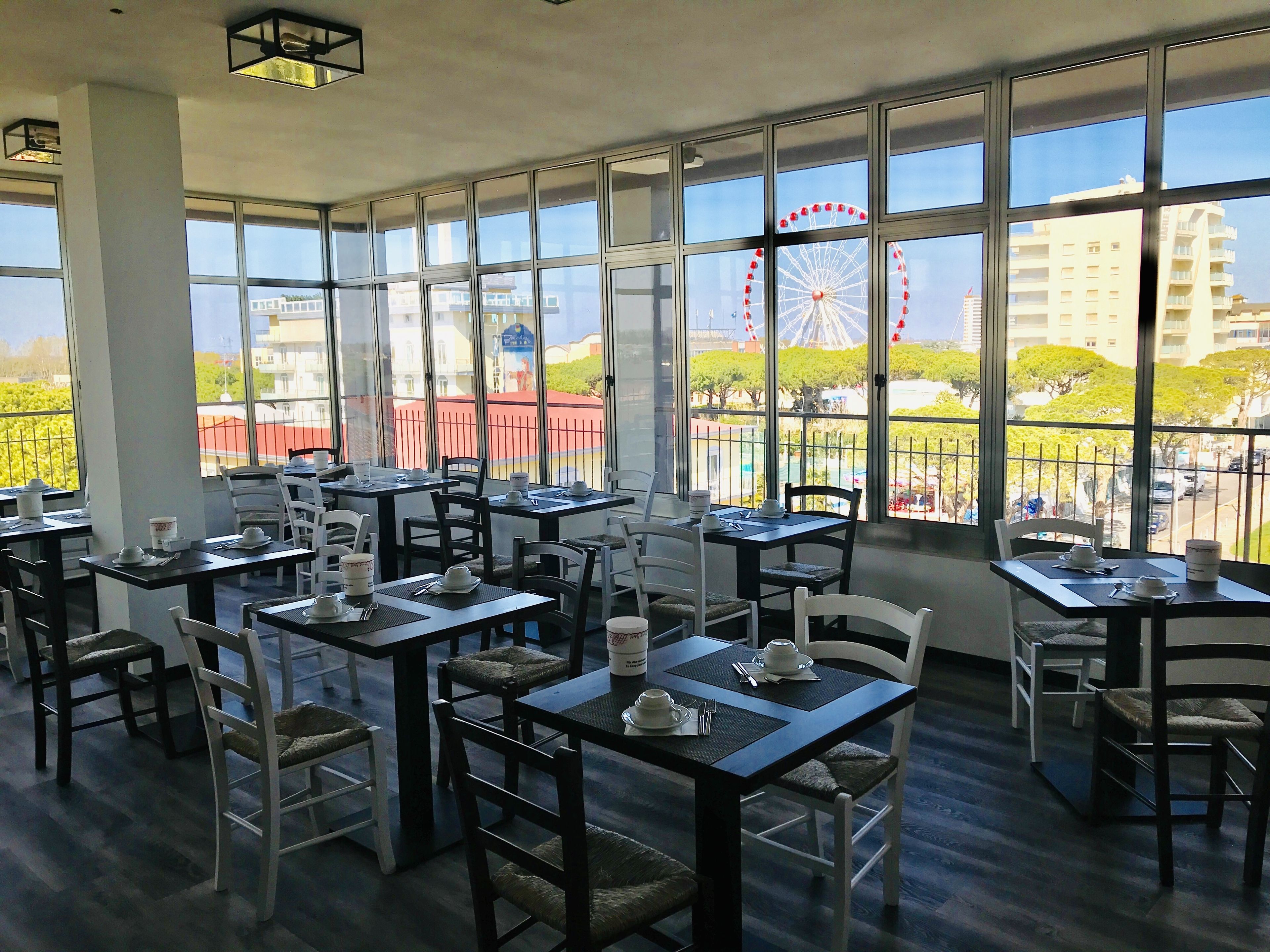 Tägliches inbegriffenes Frühstück zur Selbstbedienung