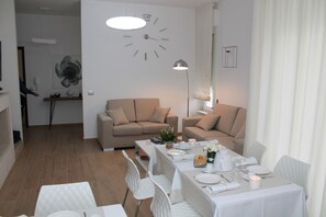 Flat-screen TV - Aries B&B (Casarano)