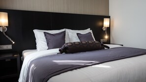 Suite Familiale, 1 très grand lit et 1 canapé-lit | 1 chambre, literie de qualité supérieure, minibar