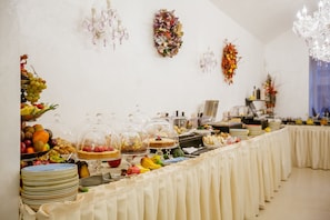 Buffet - Myo Hotel Wenceslas (Prague)