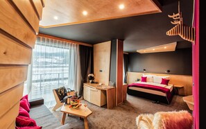 Deluxe Double Room, Panorama View | 迷你吧、客房内保险箱、隔音、免费 WiFi