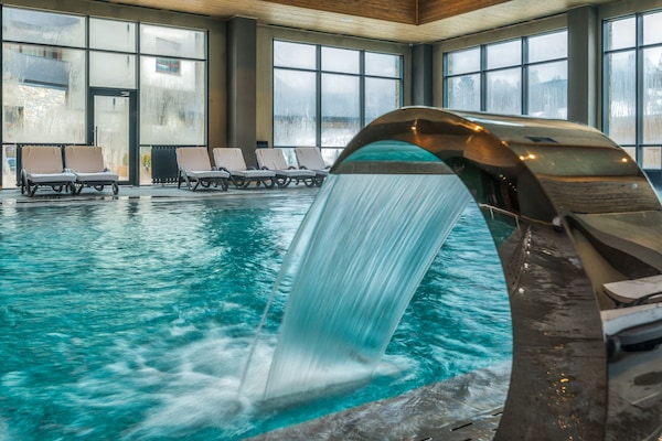 Indoor pool, outdoor pool