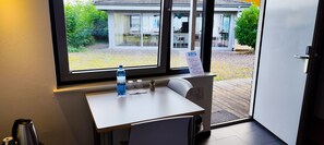 Junior Double Room, 2 Twin Beds, Non Smoking, Courtyard View | Desk, laptop workspace, free WiFi, bed sheets