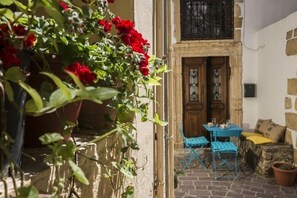 Property grounds - Eulogia Casa (Chania)