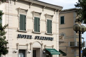 Exterior - Hotel Stazione (Livorno)