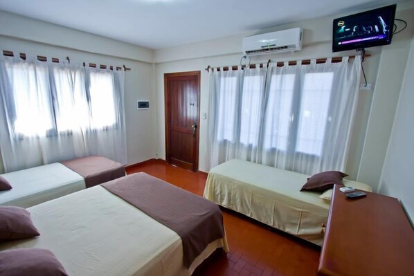 1 habitación, wifi gratis y ropa de cama