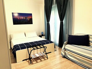 Classic Double or Twin Room, 1 Bedroom, Non Smoking, Ensuite | Down duvets, in-room safe, individually furnished, desk