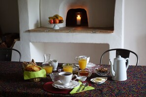 Daily continental breakfast for a fee