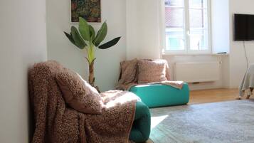 Premium Apartment | Living area | Flat-screen TV, offices