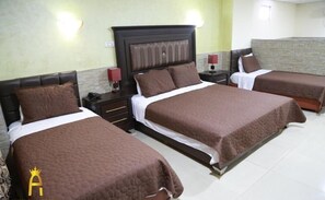 Caja fuerte, cortinas opacas, sistema de insonorización