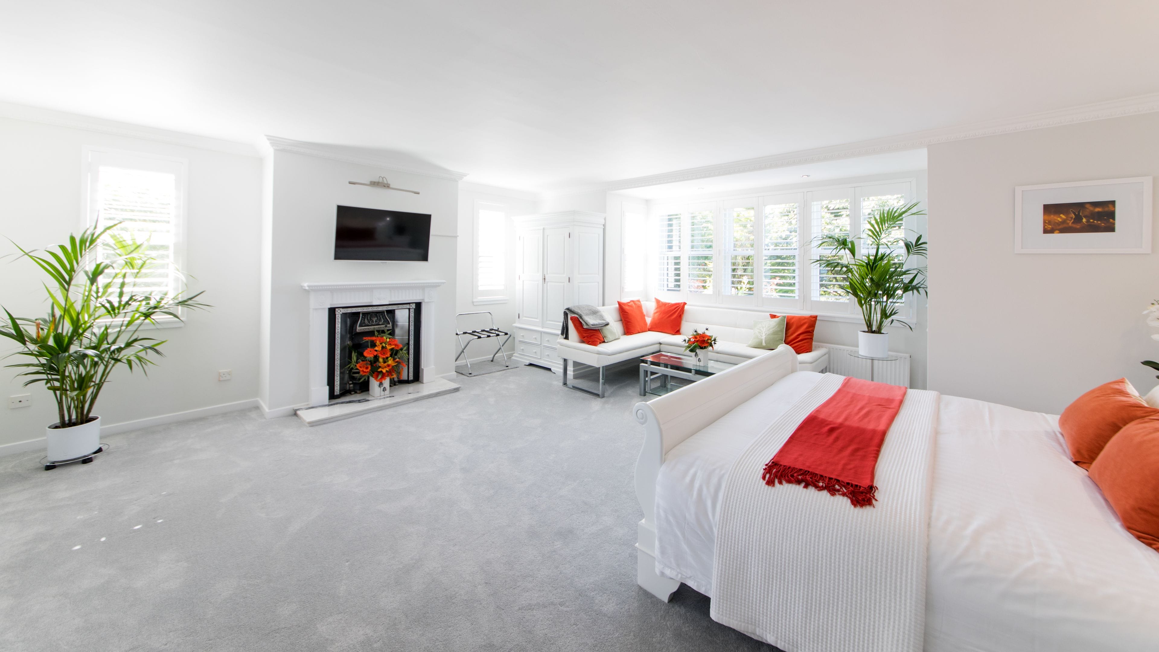 Photo - JustB Edinburgh