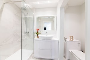 Süit, Özel Banyo (Robert Louis Stevenson) | Banyo | Ücretsiz banyo/kozmetik ürünleri, havlu